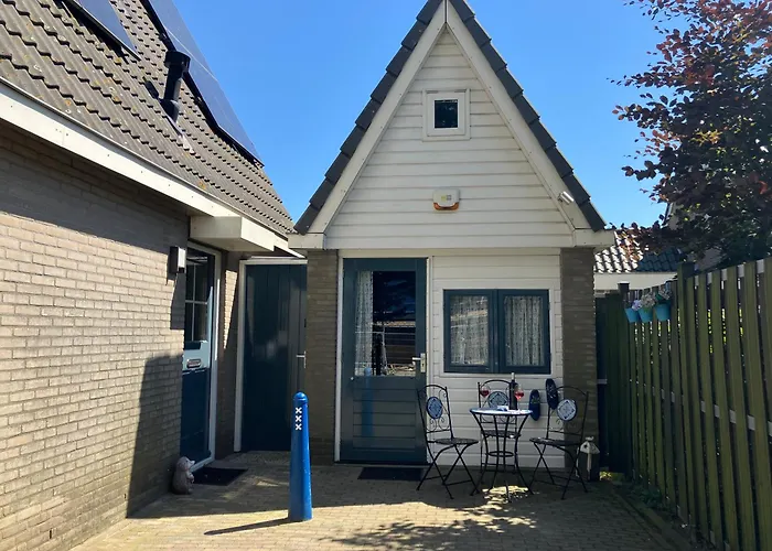 בית הארחה Littlehouseamsterdam אמסטרדם